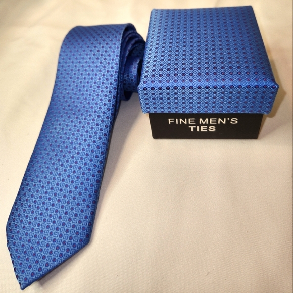 Fascino Fine Men's Tie - Picture 1 of 4